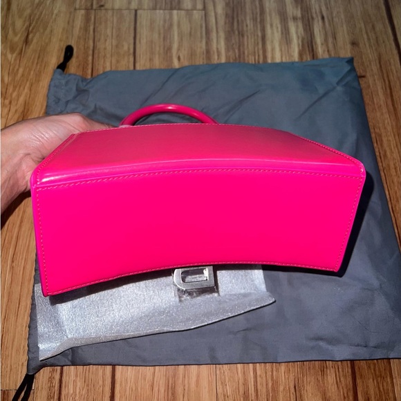 BALENCIAGA WOMEN’S HOURGLASS SMALL HANDBAG - Picture 6 of 7